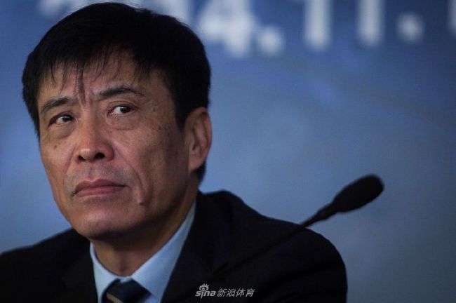 观众小A当时在家附近的博纳影城看了零点场，“当时是购买指定的爆米花套餐，就能获得一张专属海报。