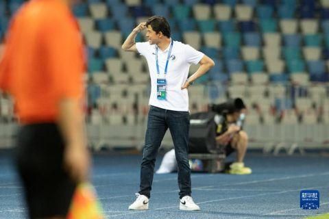 这样，我们才会有超越想像的飞越，生命也就随之没有了尽头。